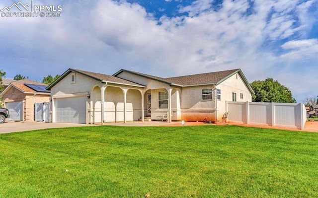 1 Hardwick Court, Pueblo, CO 81005