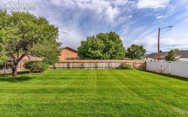 1 Hardwick Court, Pueblo, CO 81005