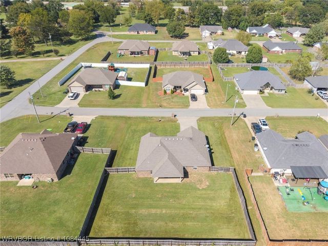 1120 Choctaw, Spiro, OK 74959