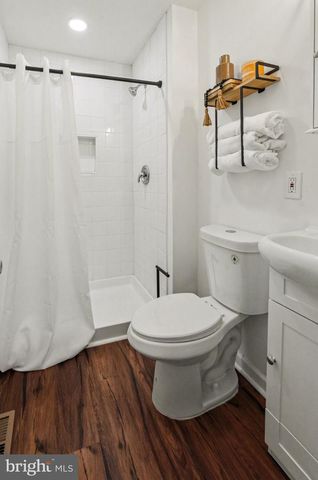 805 E 34TH ST, Baltimore, MD 21218