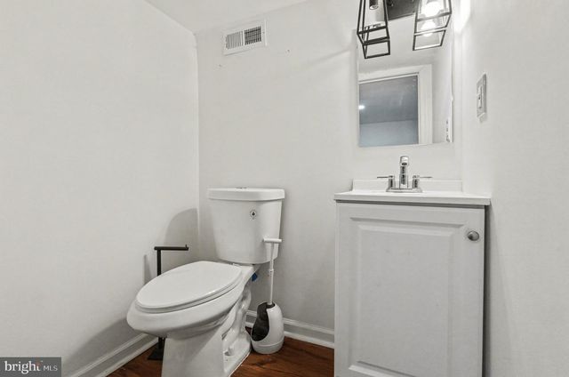 805 E 34TH ST, Baltimore, MD 21218