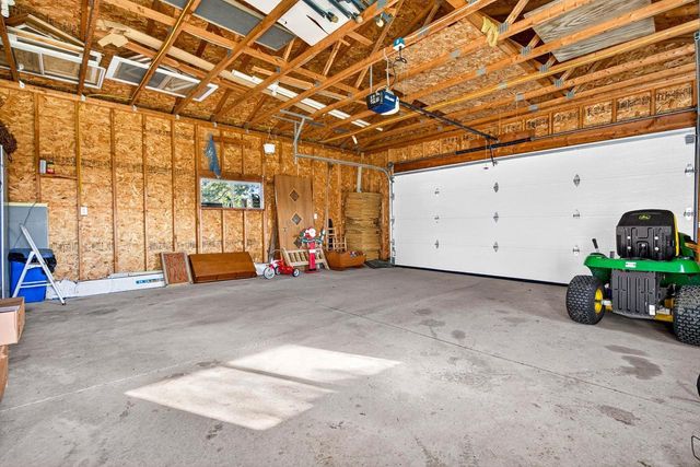 E7943 STATE ROAD 54, New London, WI 54961
