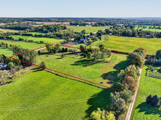 E7943 STATE ROAD 54, New London, WI 54961