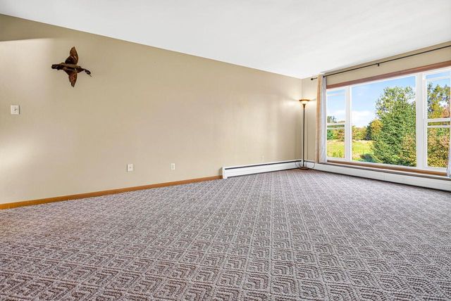 E7943 STATE ROAD 54, New London, WI 54961