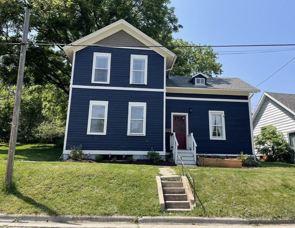 510 N 8th STREET, Watertown, WI 53094