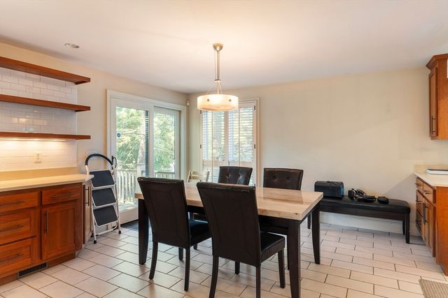 103 Levbert Rd 103, Newton, MA 02459