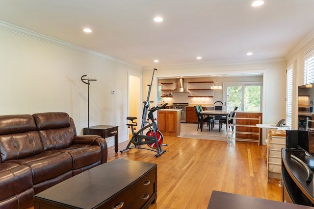 103 Levbert Rd 103, Newton, MA 02459