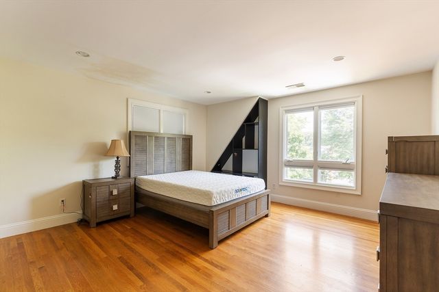 103 Levbert Rd 103, Newton, MA 02459