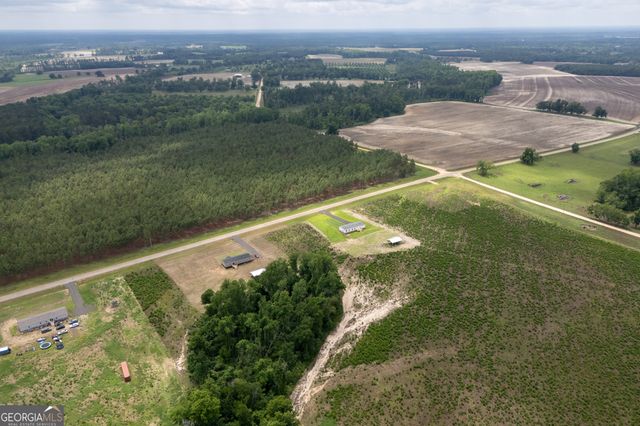 444 LB Hall Road, Garfield, GA 30425