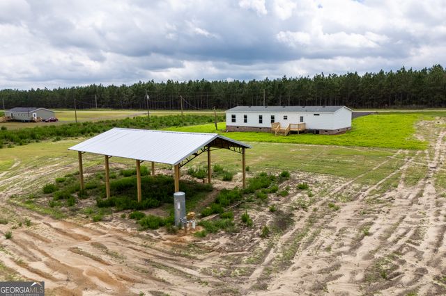 444 LB Hall Road, Garfield, GA 30425