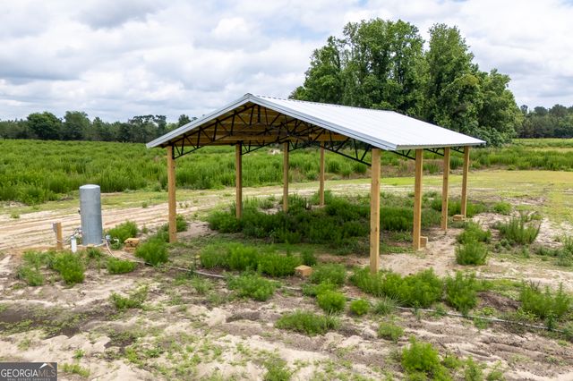 444 LB Hall Road, Garfield, GA 30425