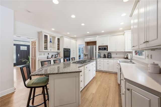 4506 Whippoorwill Drive, Hermitage, PA 16148