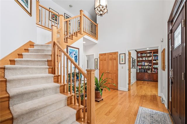 4506 Whippoorwill Drive, Hermitage, PA 16148