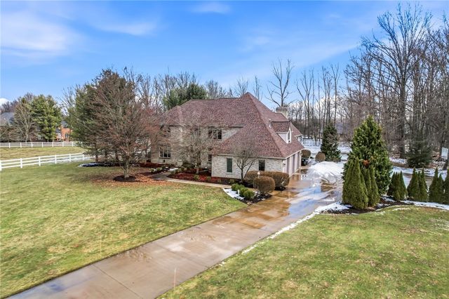 4506 Whippoorwill Drive, Hermitage, PA 16148