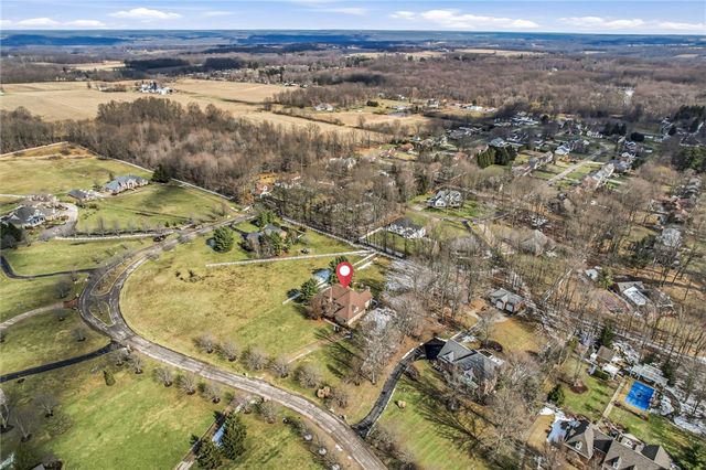 4506 Whippoorwill Drive, Hermitage, PA 16148