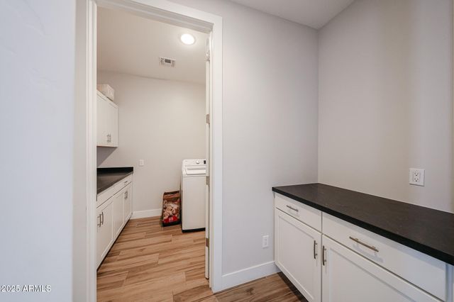 8503 E AMELIA Avenue, Scottsdale, AZ 85251