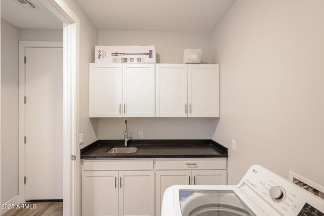 8503 E AMELIA Avenue, Scottsdale, AZ 85251