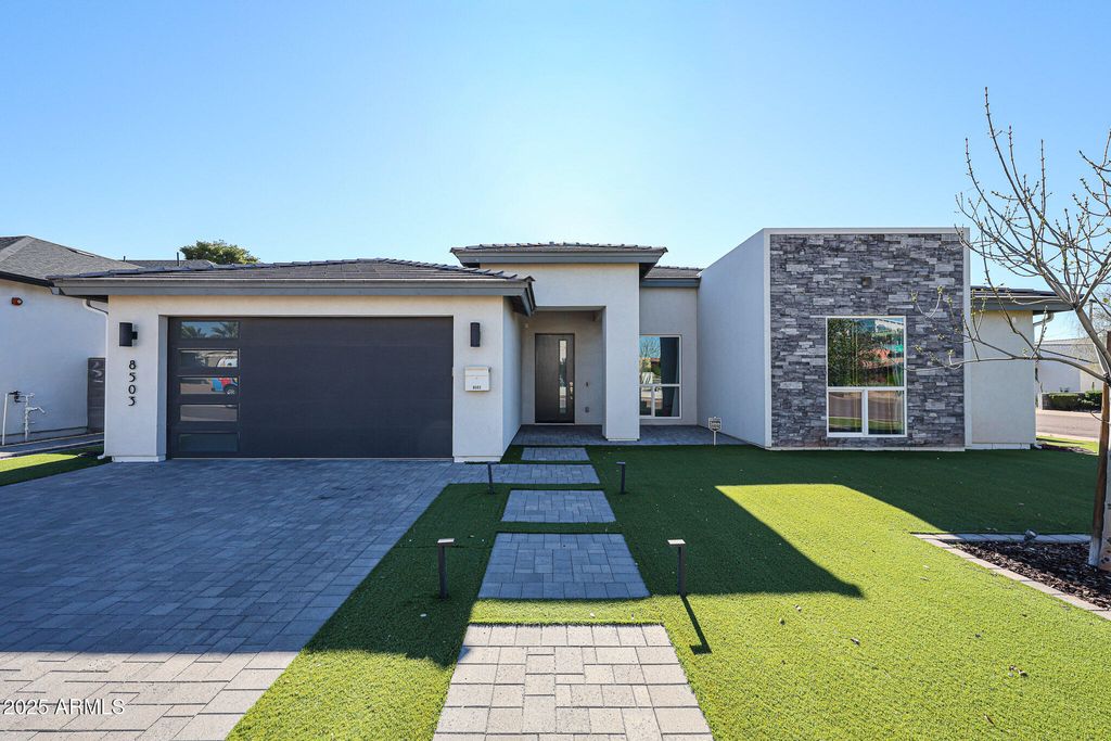 8503 E AMELIA Avenue, Scottsdale, AZ 85251