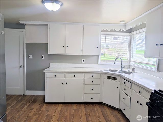 1740 SE 6th Street, Oak Harbor, WA 98277