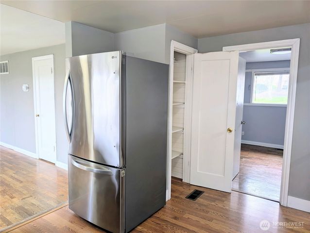 1740 SE 6th Street, Oak Harbor, WA 98277