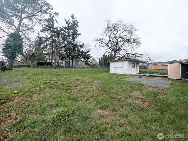 1740 SE 6th Street, Oak Harbor, WA 98277