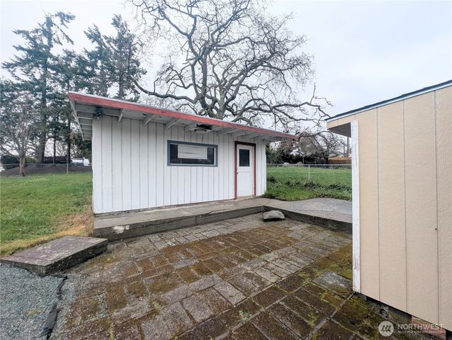 1740 SE 6th Street, Oak Harbor, WA 98277