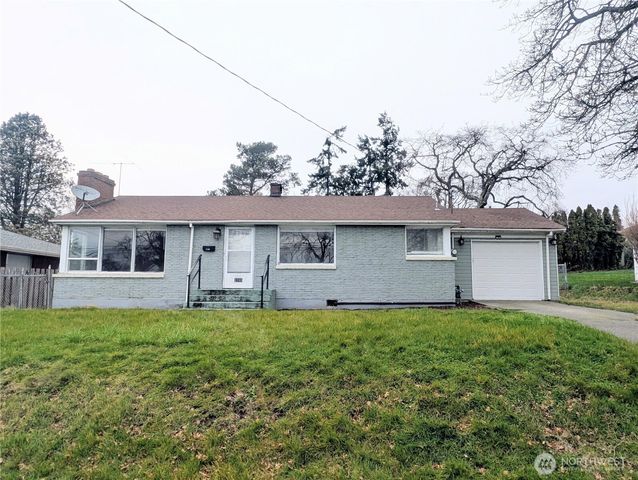 1740 SE 6th Street, Oak Harbor, WA 98277