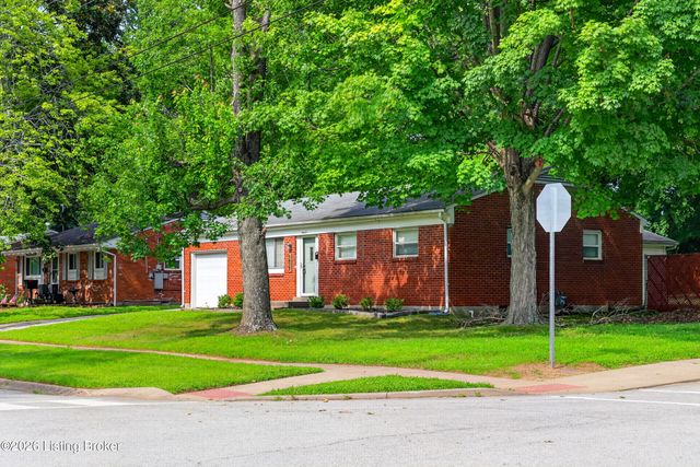 9821 East Ave, Louisville, KY 40272