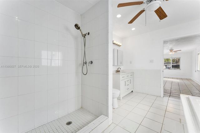 550 NW 17th St, Pompano Beach, FL 33060