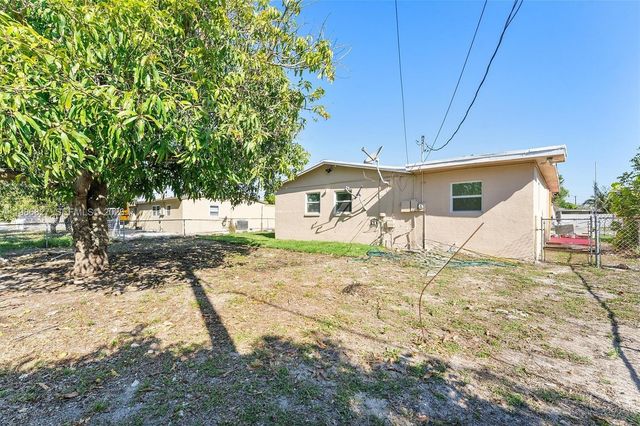 550 NW 17th St, Pompano Beach, FL 33060