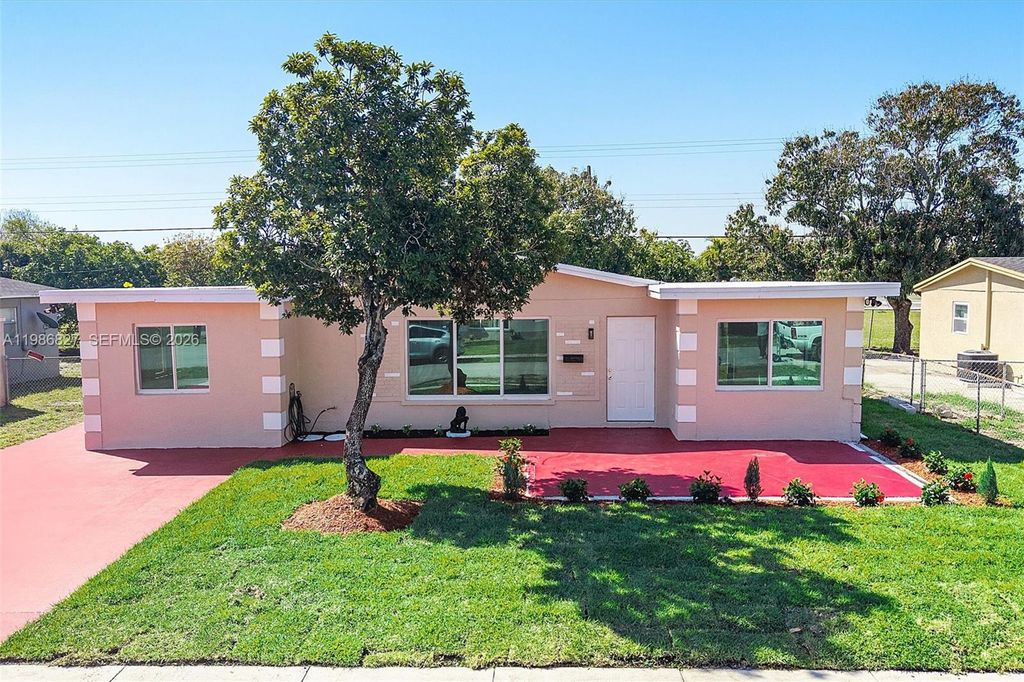 550 NW 17th St, Pompano Beach, FL 33060