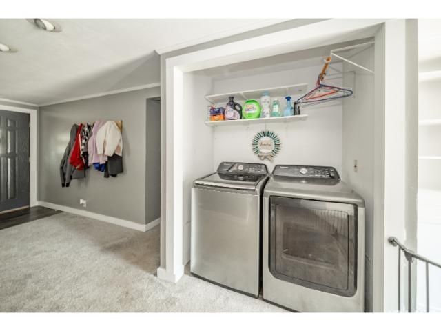 953 Earl Drive, Upland, IN 46989