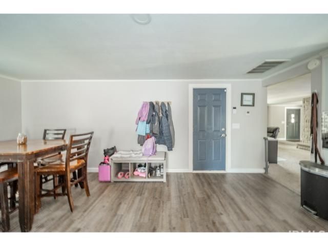 953 Earl Drive, Upland, IN 46989