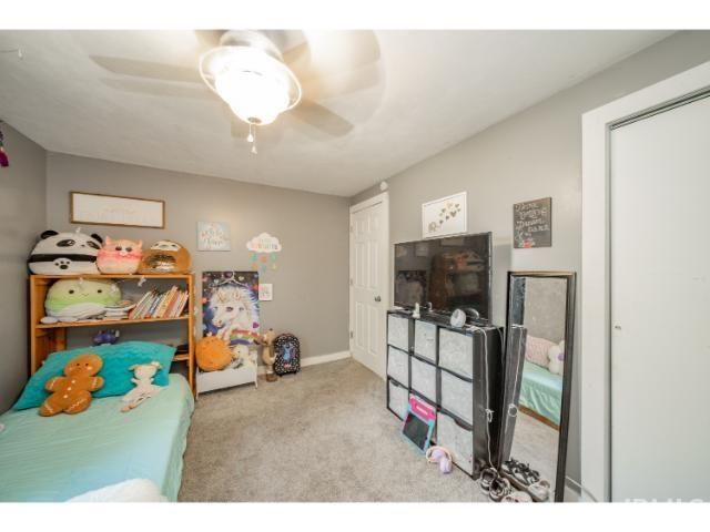 953 Earl Drive, Upland, IN 46989