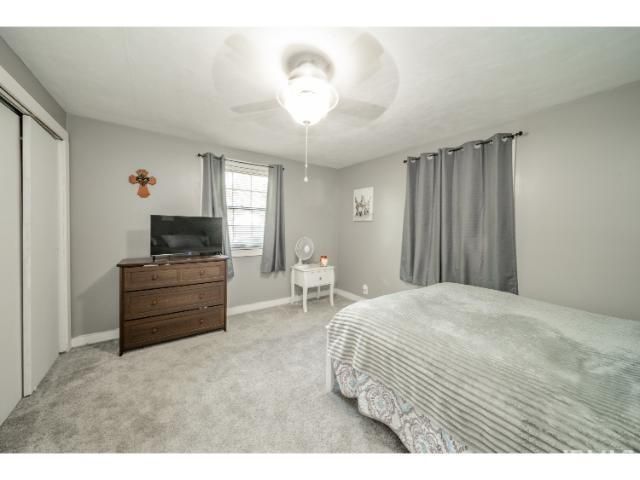 953 Earl Drive, Upland, IN 46989