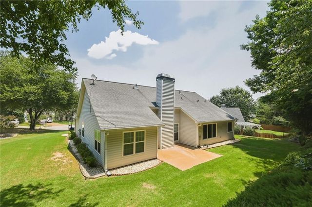 317 Hemington Way, Sugar Hill, GA 30518