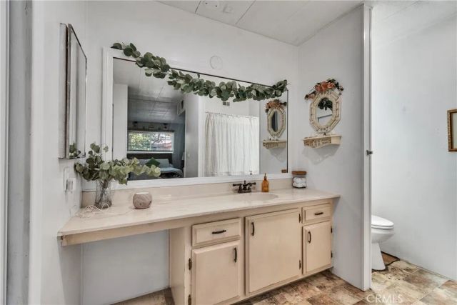 320 N. PARK VISTA 64, Anaheim, CA 92806