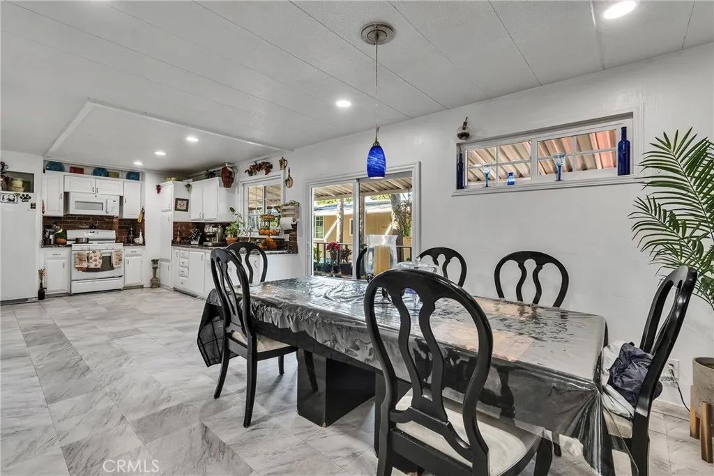 320 N. PARK VISTA 64, Anaheim, CA 92806