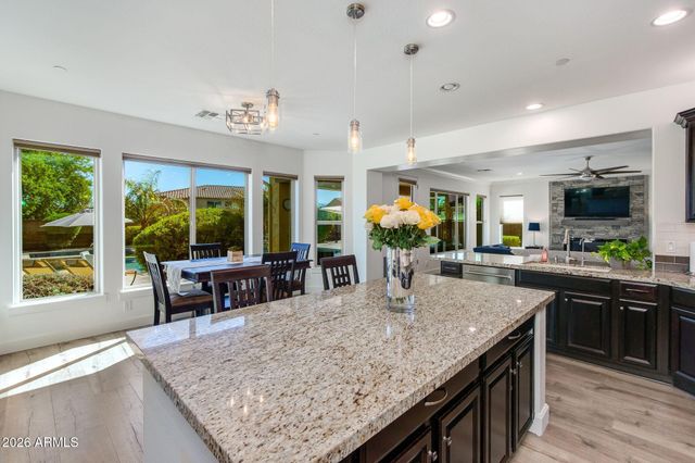 13323 W JESSE RED Drive, Peoria, AZ 85383