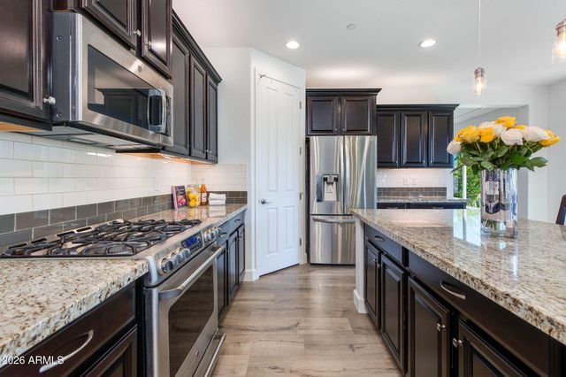 13323 W JESSE RED Drive, Peoria, AZ 85383