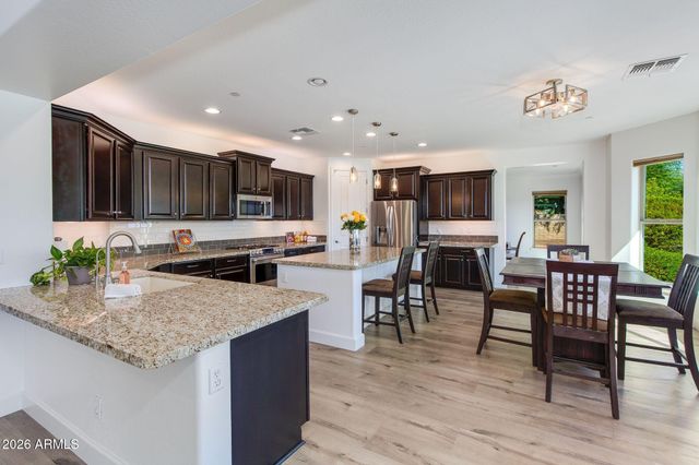 13323 W JESSE RED Drive, Peoria, AZ 85383