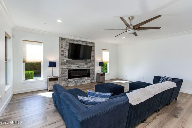 13323 W JESSE RED Drive, Peoria, AZ 85383