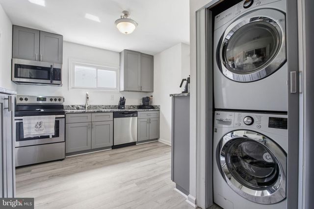 8607 MIDI AVE, Baltimore, MD 21234