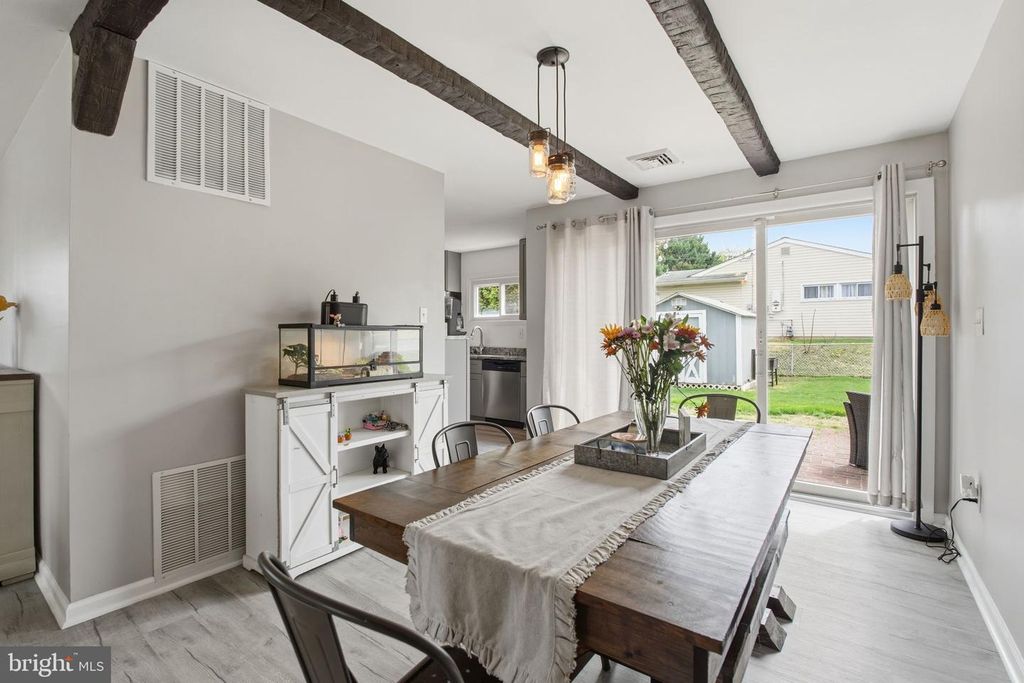 Image 15 of property listing at 8607 MIDI AVE, Baltimore, MD 21234