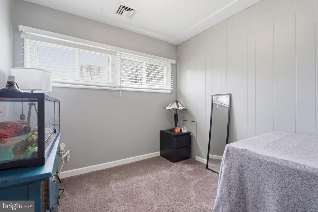 Image 22 of property listing at 8607 MIDI AVE, Baltimore, MD 21234