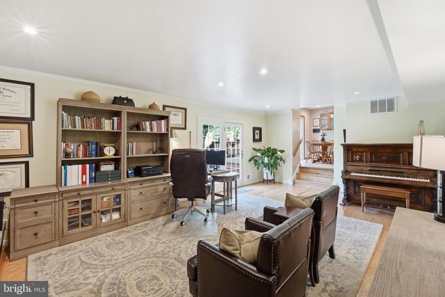 15108 CENTERGATE DR, Silver Spring, MD 20905