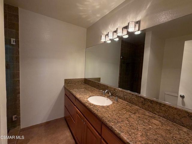 4720 Park Granada 210, Calabasas, CA 91302