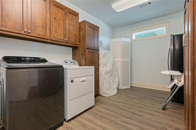 2585 Tide Drive, Crystal Beach, TX 77650