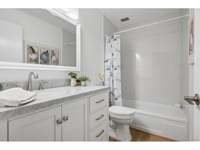 615 S Alton Way 10D, Denver, CO 80247