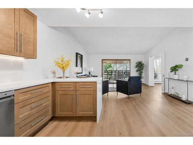 615 S Alton Way 10D, Denver, CO 80247